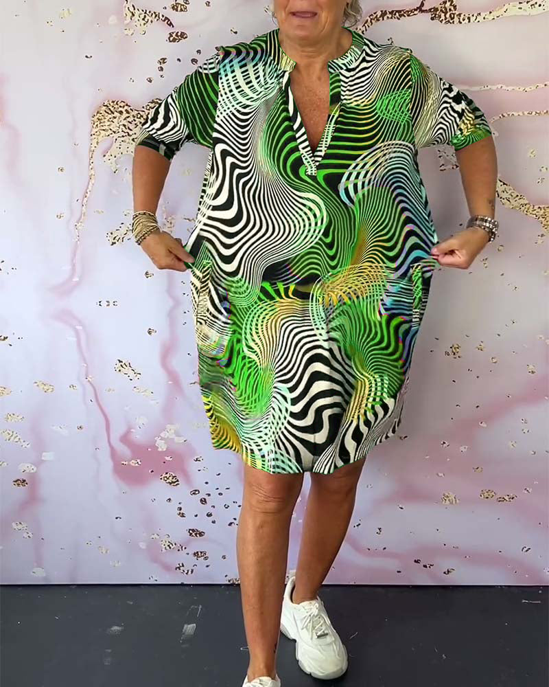 Ria™ | Robe colorée à col en V