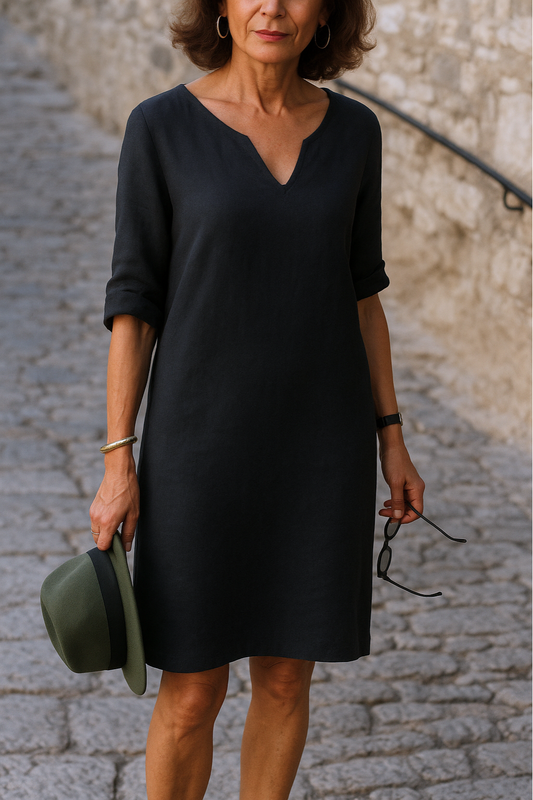 Ria™ | Élégante robe à col en V