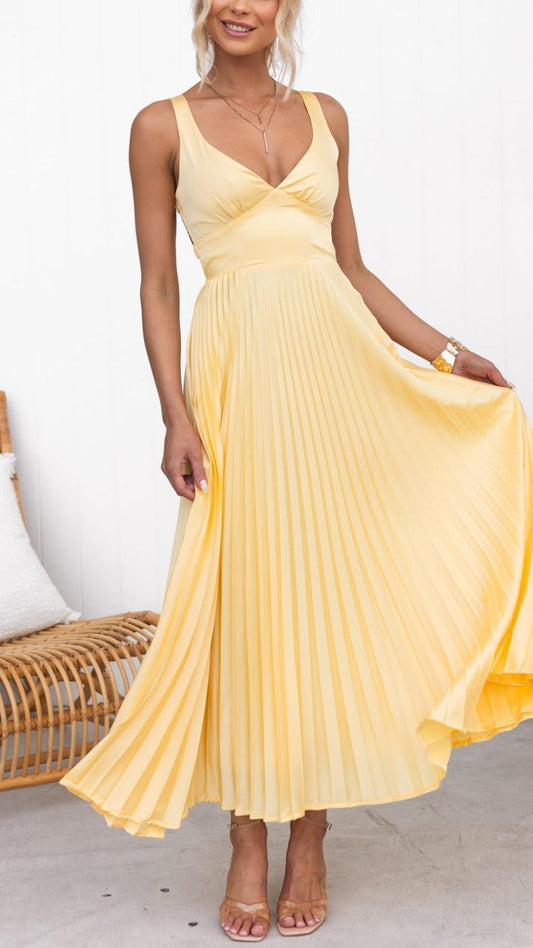 Aby – Robe longue jaune plissée à col en V